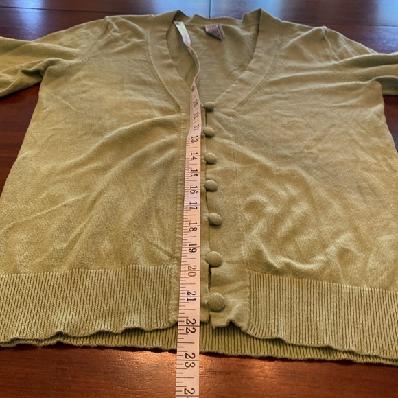 Gap fall sweater. Size medium. - Picture 6 of 6